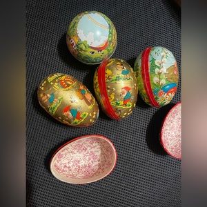 Paper machete eggs made in West Germany